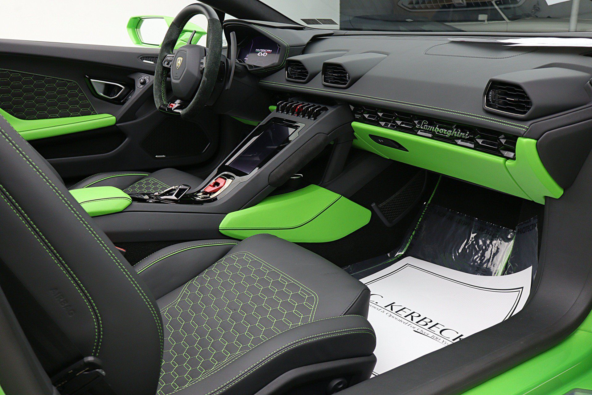 Used 2023 Lamborghini Huracan EVO RWD image 43