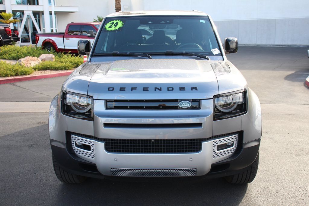 Used 2024 Land Rover Defender 110 S AWD/4WD image 12