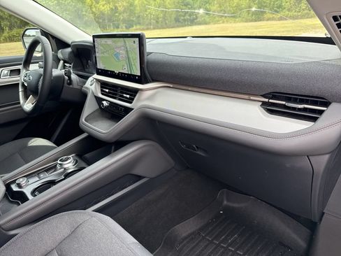 Used 2026 Ford Explorer Active RWD image 29