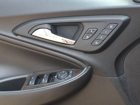 Used 2024 Chevrolet Malibu LT FWD image 17