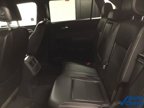 Used 2021 Volkswagen Atlas Cross Sport SE image 31