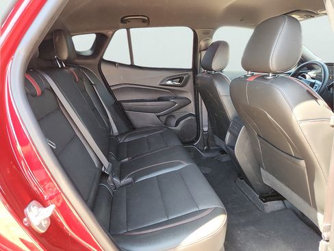 Used 2025 Chevrolet Trax RS w/ Driver Confidence Package FWD image 16