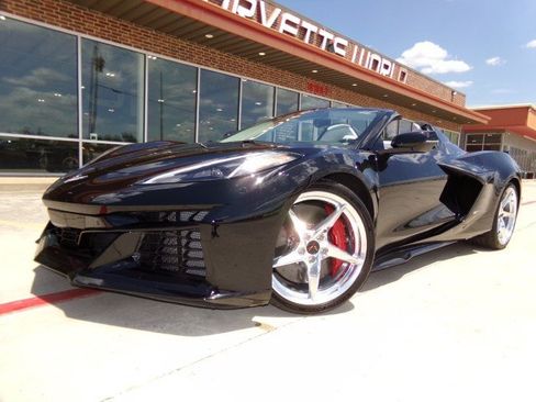 Used 2025 Chevrolet Corvette E-Ray AWD/4WD image 1