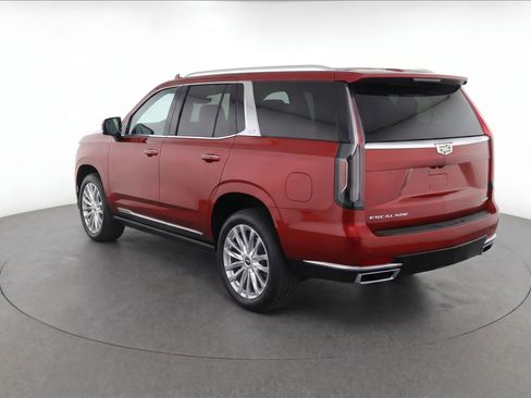 Used 2023 Cadillac Escalade Premium Luxury RWD image 3