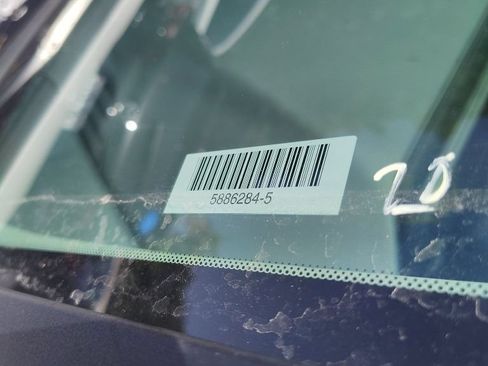Used 2025 Kia Niro LX FWD image 5