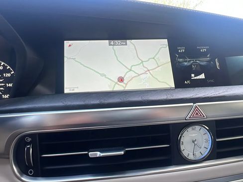 Used 2021 Genesis G90 5.0 Ultimate RWD image 13