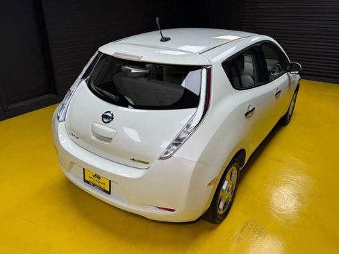 Used 2012 Nissan Leaf SV image 51
