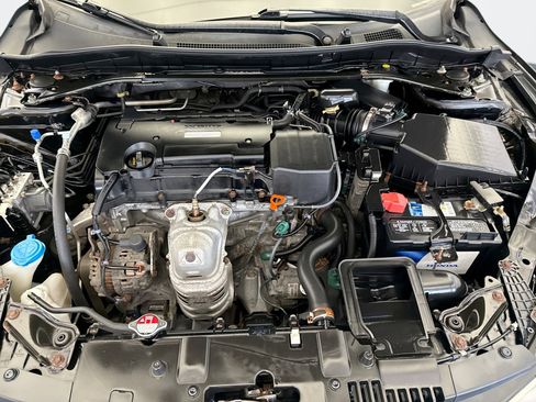 Used 2017 Honda Accord Sport Special Edition image 21