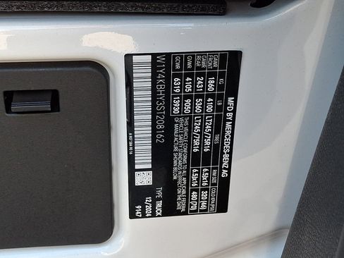 Used 2025 Mercedes-Benz Sprinter 2500 image 25