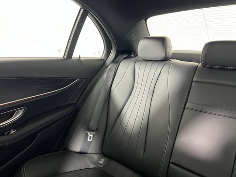 Used 2022 Mercedes-Benz E 350 Sedan image 13