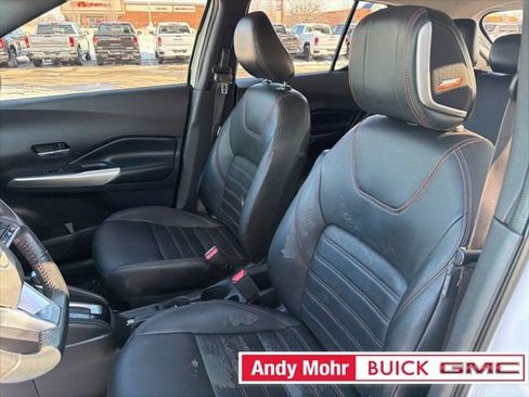 Used 2019 Nissan Kicks SR w/ SR Premium Package image 17