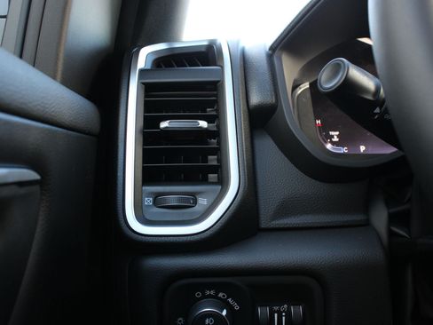 New 2026 RAM 1500 Big Horn AWD/4WD image 35