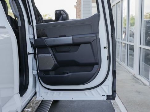 Used 2023 Ford F350 Lariat w/ Lariat Ultimate Package image 39