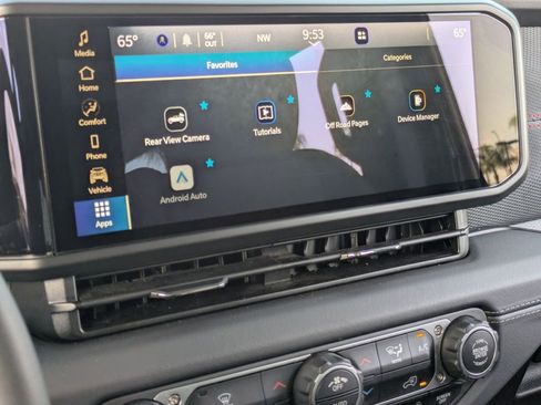 Used 2025 Jeep Wrangler Unlimited Rubicon image 21