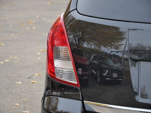 Used 2013 Chevrolet Captiva Sport LT w/ Convenience Package image 8