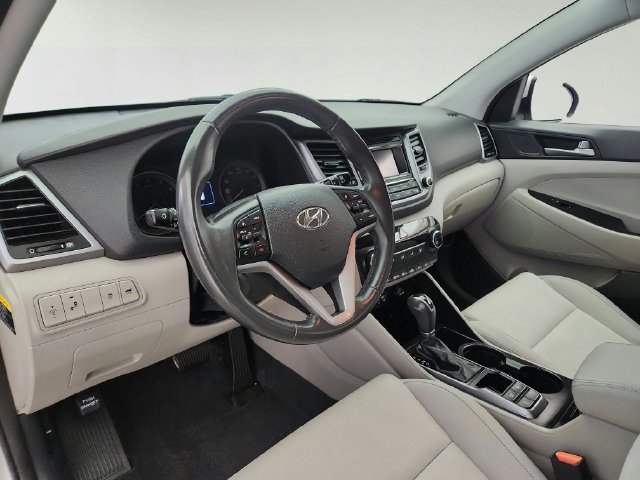 Used 2017 Hyundai Tucson Sport w/ Cargo Package AWD/4WD image 9