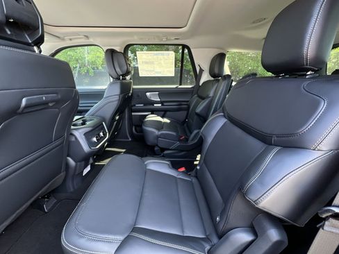 New 2026 Ford Expedition Platinum w/ Driver's Package AWD/4WD image 25