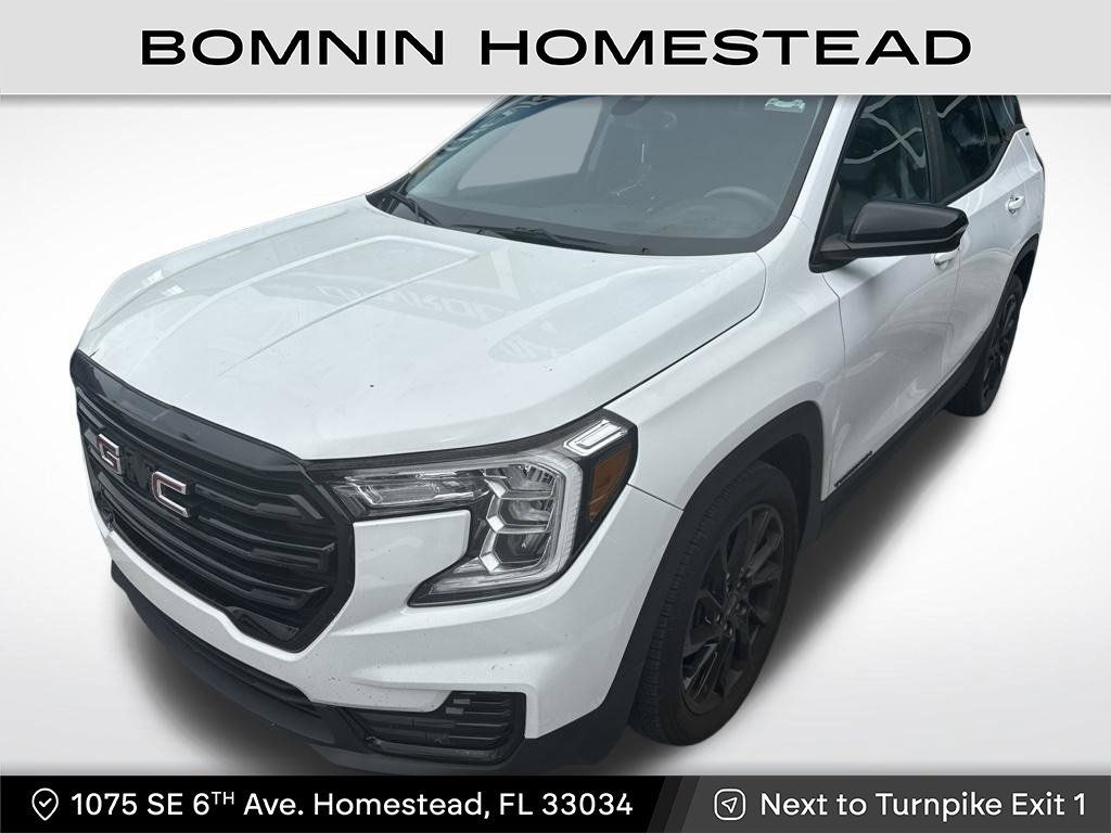 Used 2024 GMC Terrain SLE w/ Driver Convenience Package FWD image 1