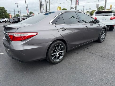 Used 2015 Toyota Camry XSE w/ Moonroof Package FWD image 5