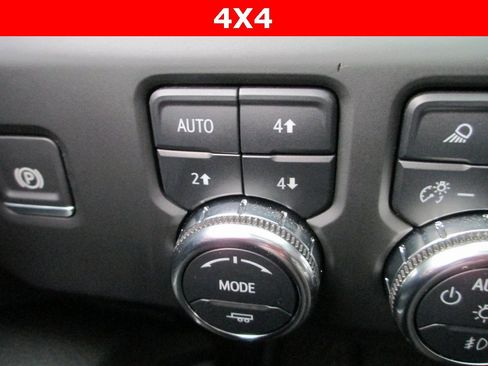 Certified 2024 GMC Sierra 2500 Denali w/ Denali Reserve Package image 33