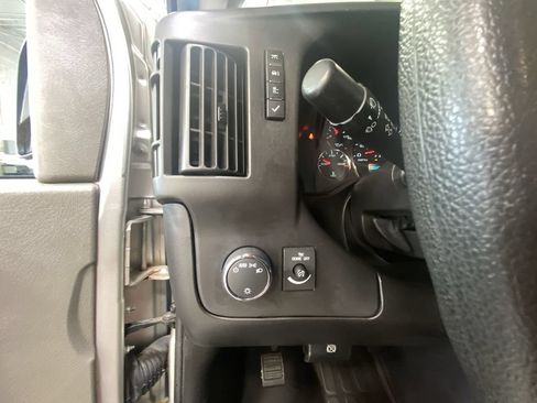 Used 2022 Chevrolet Express 2500 w/ Enhanced Convenience Package RWD image 23