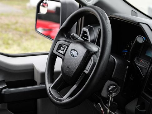 Used 2016 Ford F150 XL RWD image 10