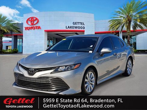 Used 2019 Toyota Camry LE w/ Phone Cable & Charge Package image 1