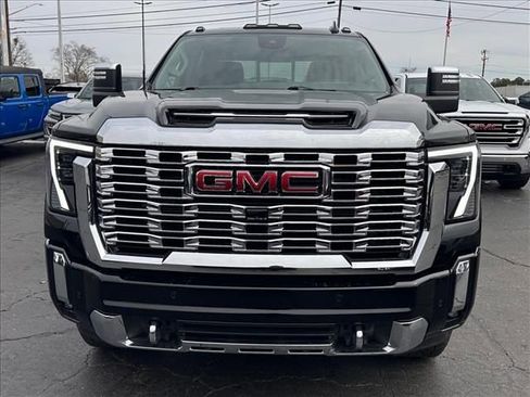 Certified 2025 GMC Sierra 2500 Denali w/ Denali Reserve Package image 4