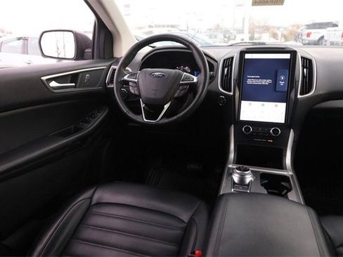 Certified 2024 Ford Edge SEL image 20