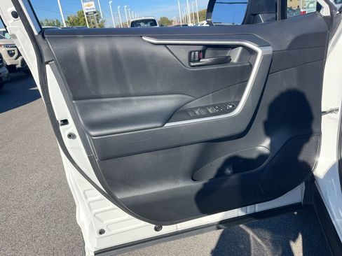Used 2024 Toyota RAV4 LE image 21