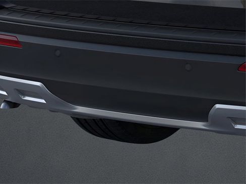 Used 2024 Ford Explorer XLT w/ Equipment Group 202A image 22