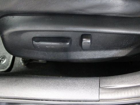 Used 2016 Honda Civic EX-L image 9