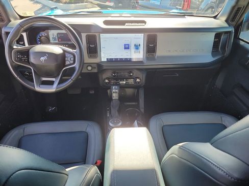 Used 2024 Ford Bronco Outer Banks image 15