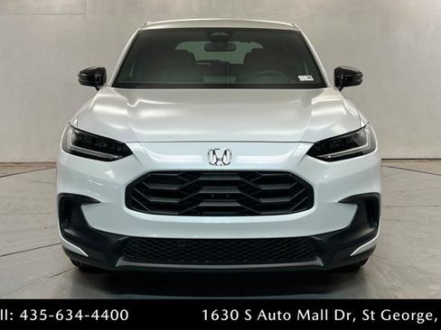 Used 2025 Honda HR-V Sport image 8