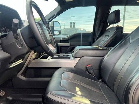 Used 2019 Ford F350 Platinum w/ Platinum Ultimate Package AWD/4WD image 15