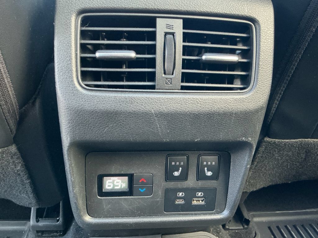 Used 2021 Nissan Rogue Platinum AWD/4WD image 32