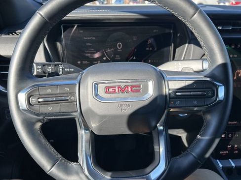 Used 2025 GMC Terrain Elevation image 15