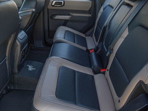 Used 2023 Ford Bronco Wildtrak image 31