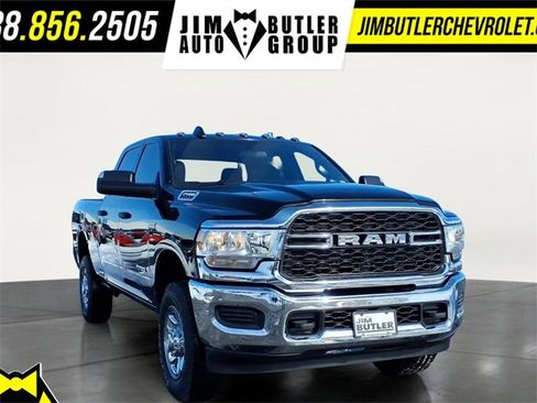 Used 2022 RAM 2500 Tradesman w/ Chrome Appearance Group image 5