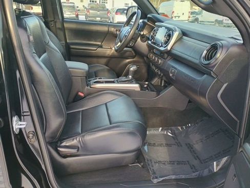 Used 2022 Toyota Tacoma Limited w/ Nightshade Package image 14