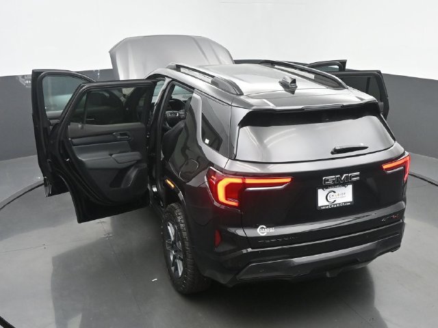 New 2026 GMC Terrain AT4 w/ LPO, Black Badging Package AWD/4WD image 62