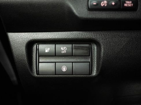 Used 2024 Nissan Leaf S image 27