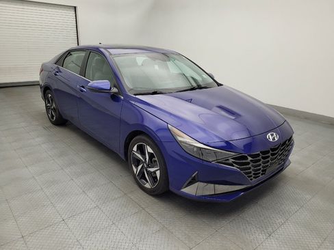 Used 2023 Hyundai Elantra Limited FWD image 13