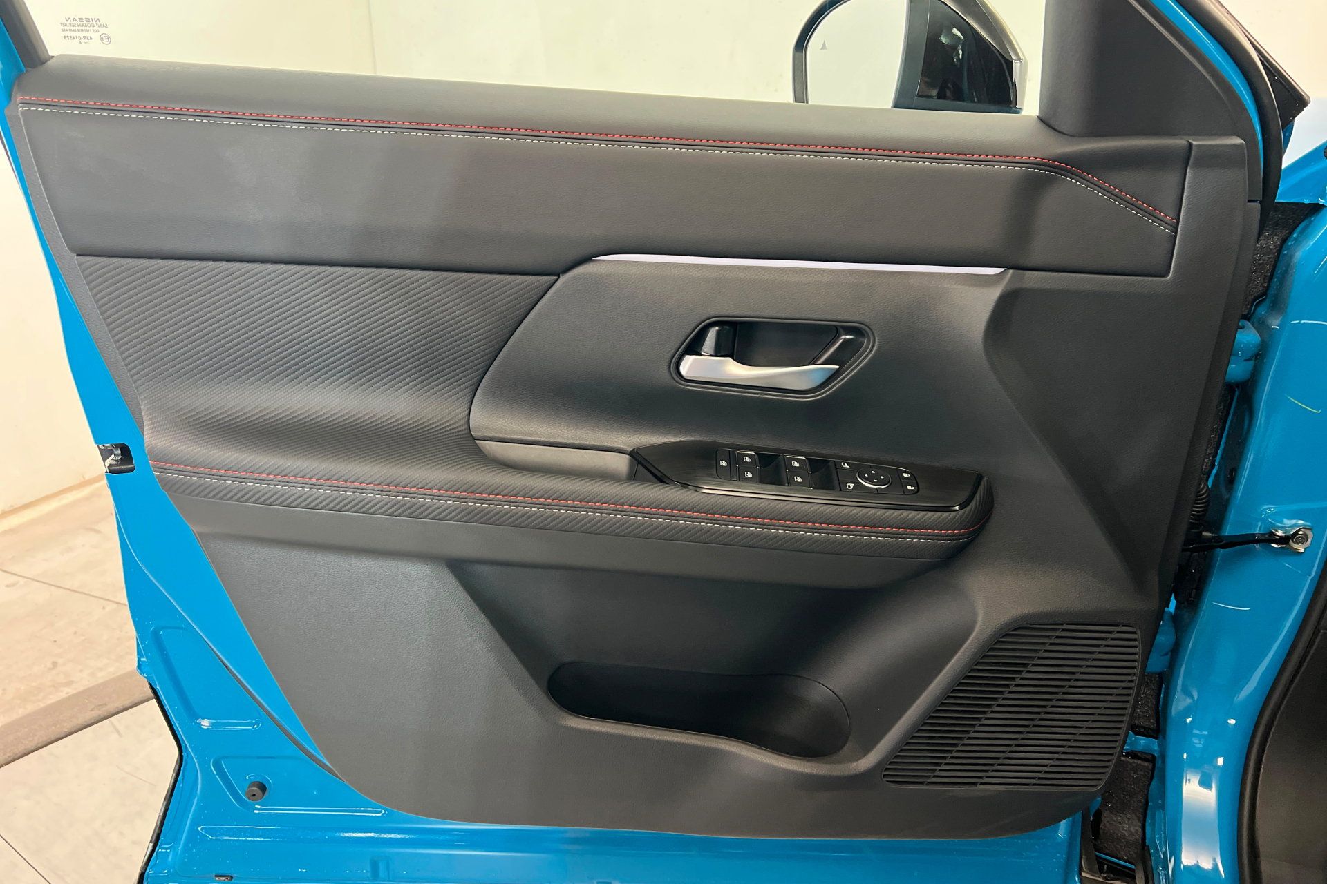 New 2026 Nissan Kicks SR FWD image 14