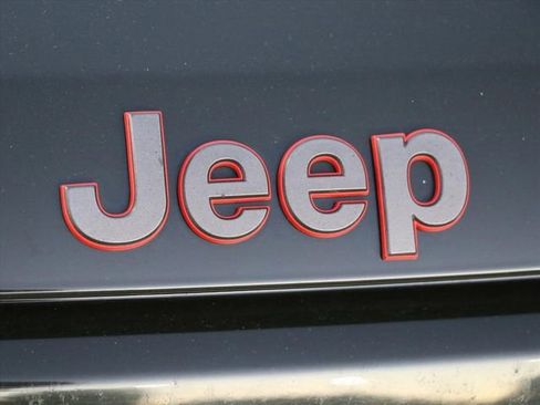 Used 2017 Jeep Patriot 75th Anniversary w/ Power Value Group image 30