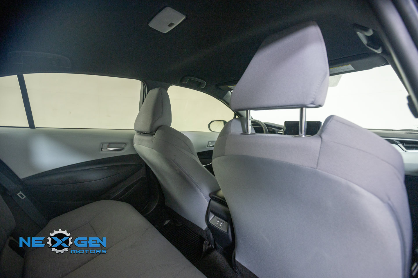 Used 2023 Toyota Corolla SE AWD/4WD image 39
