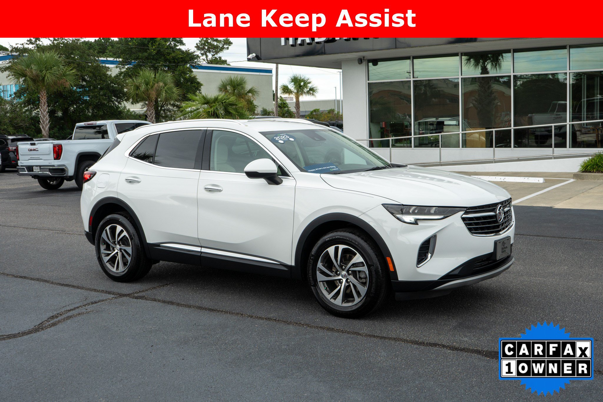 Used 2023 Buick Envision Essence AWD/4WD image 1