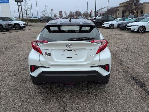 Used 2021 Toyota C-HR Limited image 18
