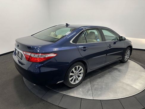 Used 2017 Toyota Camry XLE w/ Moonroof Package FWD image 7