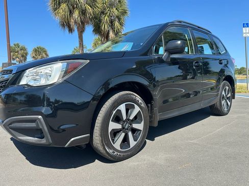 Used 2017 Subaru Forester 2.5i w/ Alloy Wheel Package AWD/4WD image 4